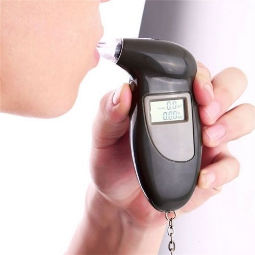 Portable Alcohol Tester 🍷🚫 – Breathalyzer for Safe Driving