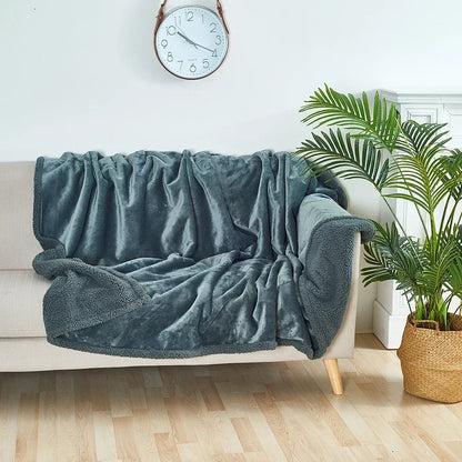Waterproof Blanket – Stay Dry & Cozying