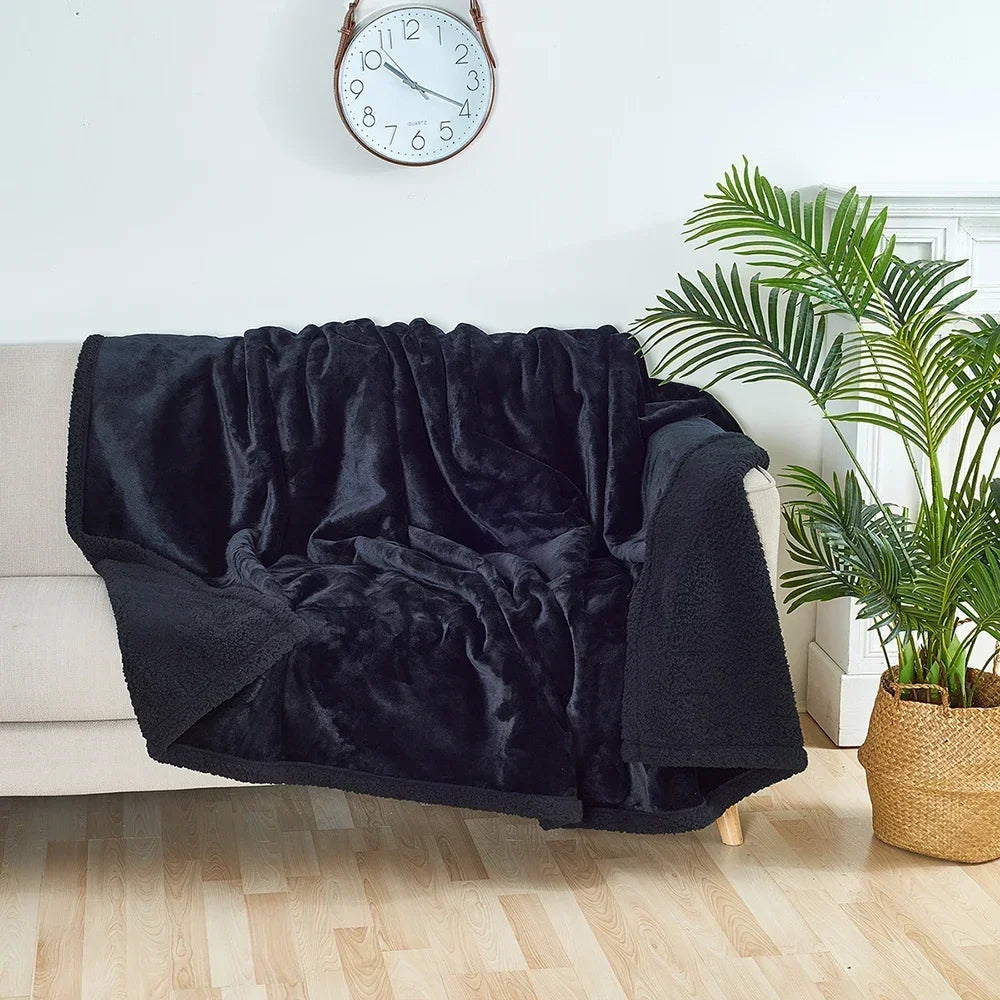Waterproof Blanket – Stay Dry & Cozying